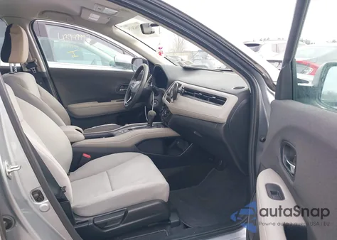 2019 Honda Hr-V Lx z USA, uszkodzony, nr VIN 3CZRU6H34KG717409